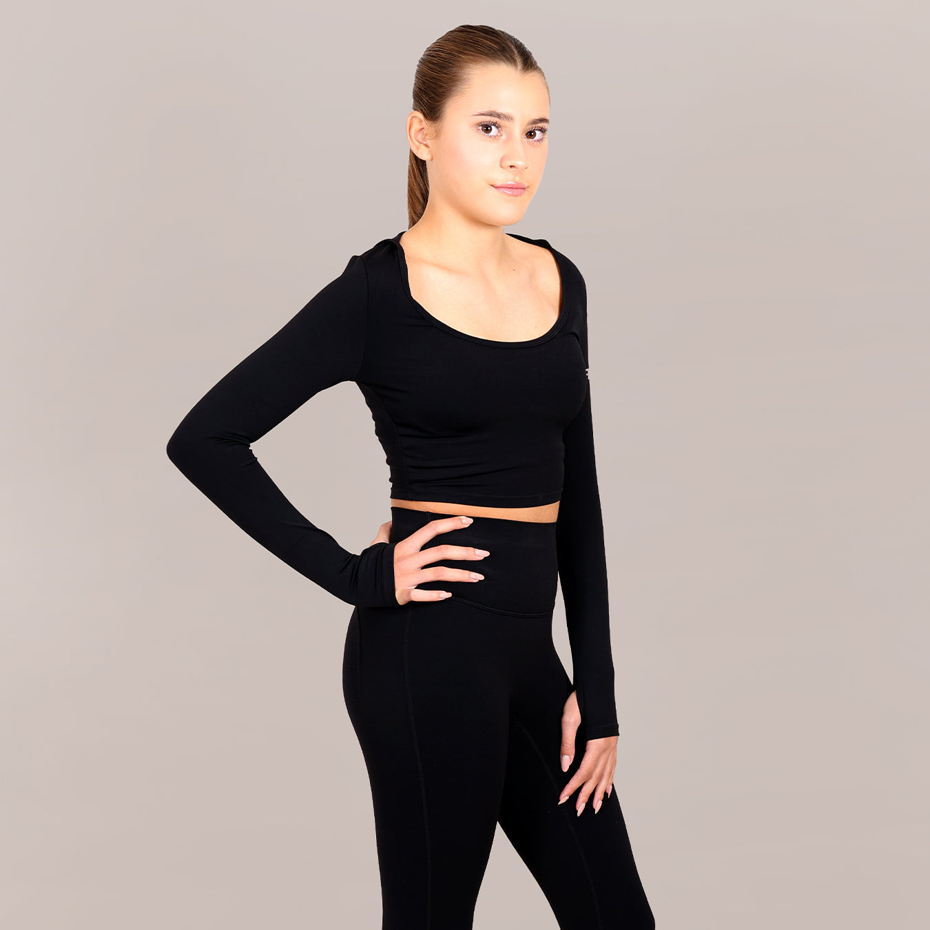 FIA LUNA YOGA HOODED TOP - BLACK